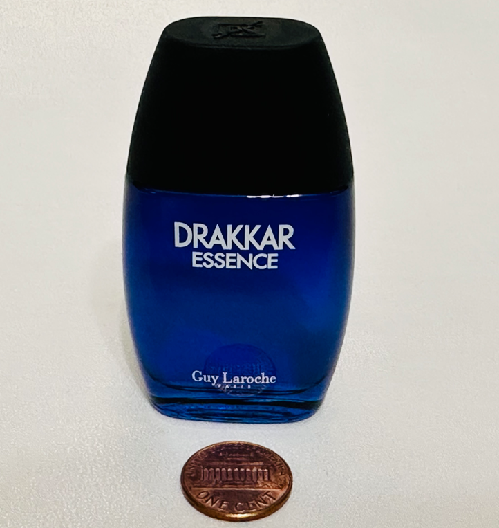 Drakkar Essence by Guy Laroche Men 0.5 fl.oz / 15 ml eau de toilette, splash - NoBox