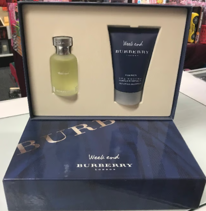 Burberry Weekend 2-PCs Men Set, 1.7 EDT spray + 3.3 oz All over shampoo