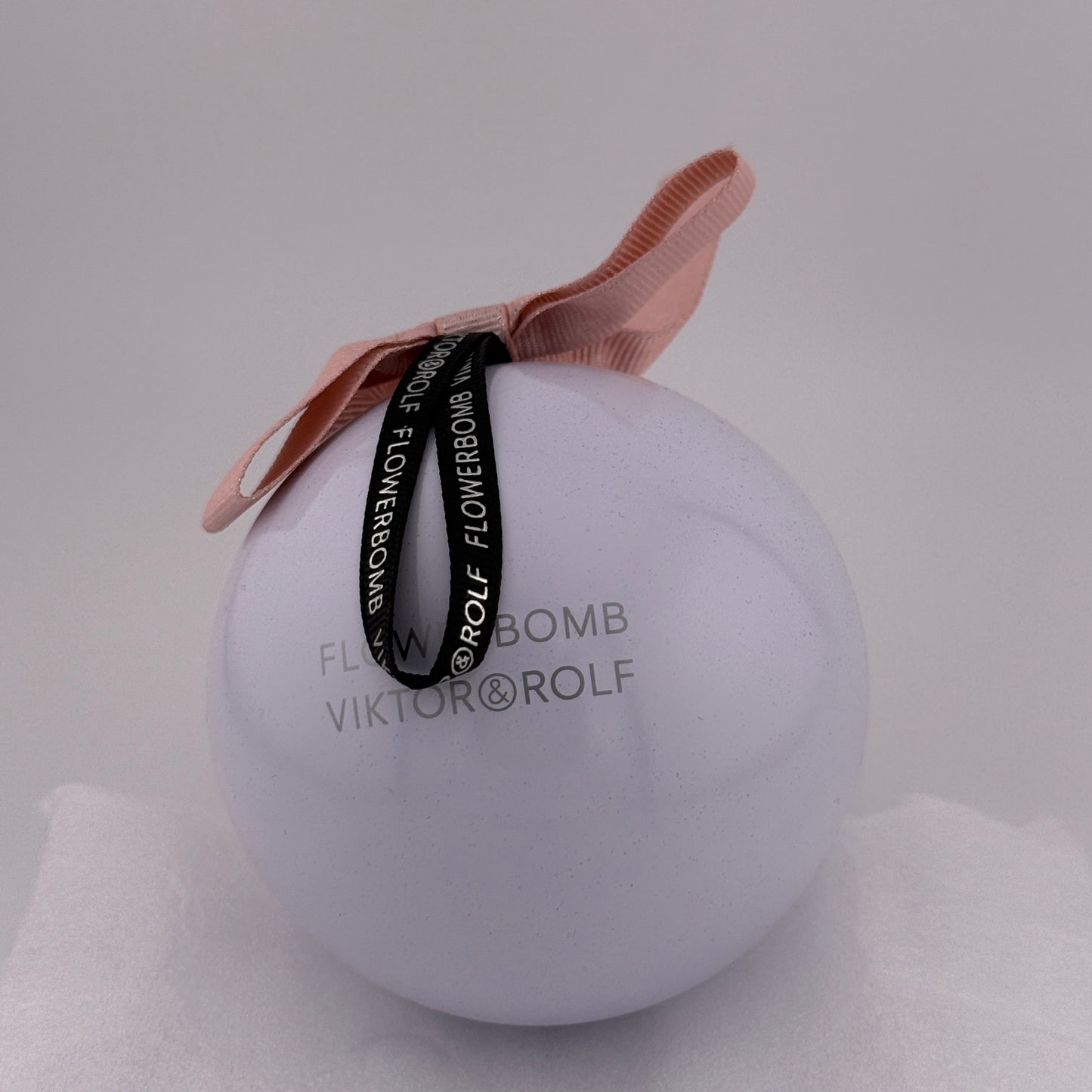 Flowerbomb by viktor and rolf for women 0.24 fl.oz / 7 ml eau de parfum splash mini