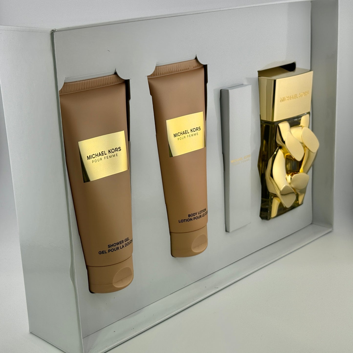 Michael Kors Pour Femme, 3.4 Oz - 4Pcs Set For Women