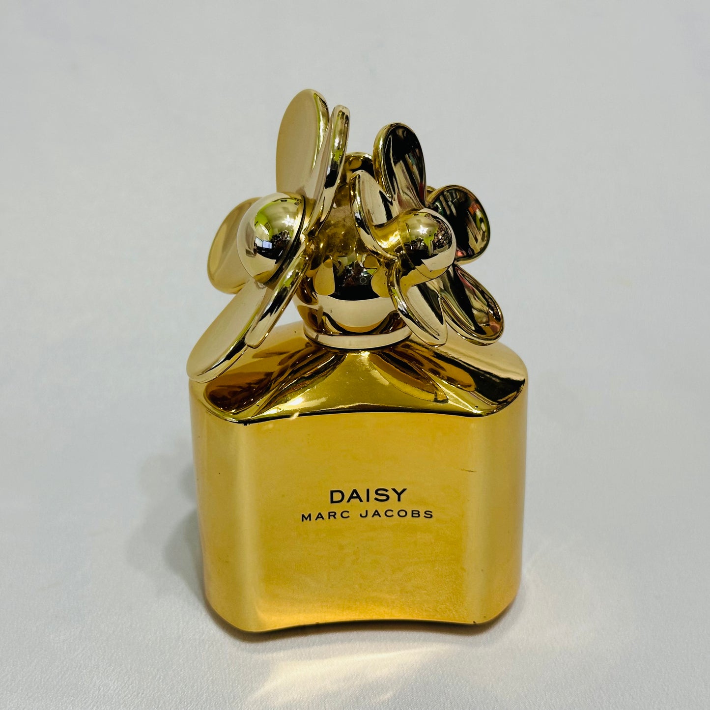 Vintage: Daisy Golden Edition Marc Jacobs Women 3.4 oz / 100 ml EDT spray - NoBox