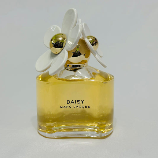 Daisy by Marc Jacobs for women 3.4 fl.oz / 100 ml eau de toilette spray W.Box