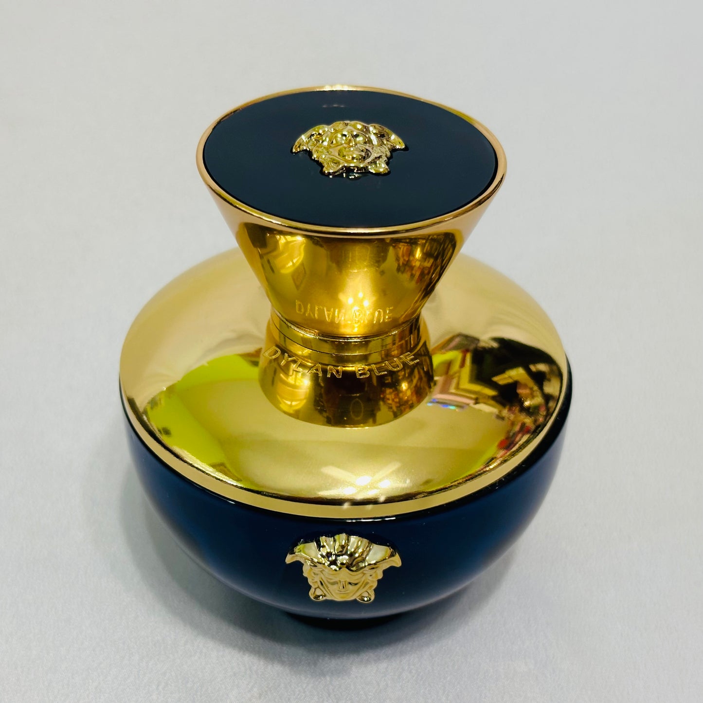 Dylan Blue by Versace Women 3.4 oz EDP spray - Protection box