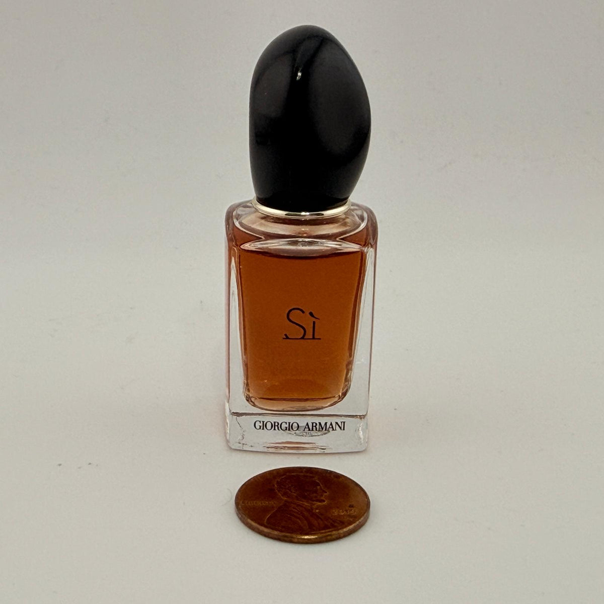 Giorgio Armani Sì for Women | Mini, EDP, EDT, Intense & More | Choose Your Option